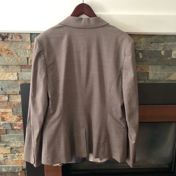 Women’s Eddie Bauer Tan Suit - Picture 3 of 8